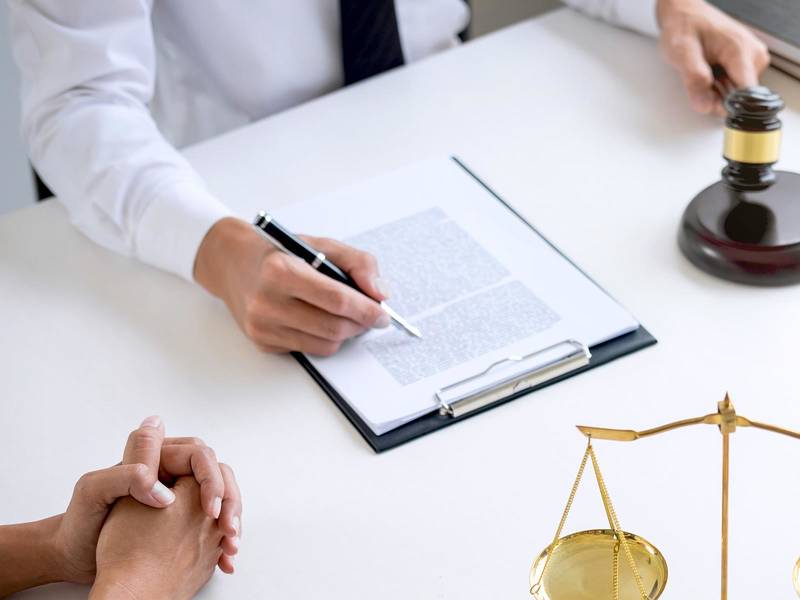 賣房人拒絕配合買房人辦理貸款手續(xù)，賣房人違約？和北京房產(chǎn)律師一起看看法院如何說